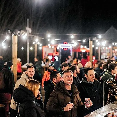 Отель La Folie Douce Шамони